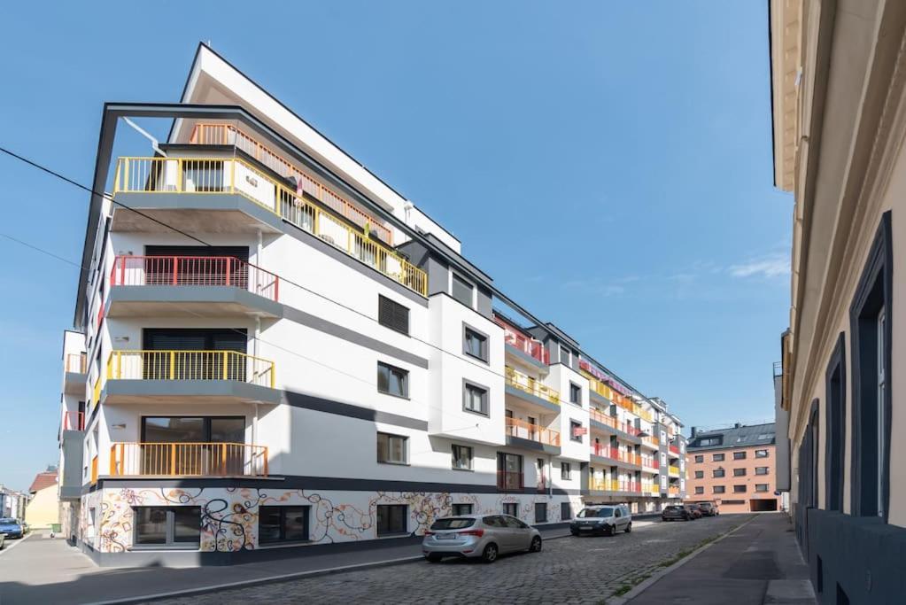 Appartamento Neu Und Hell In Zentraler Ruhelage Mit Parkplatz Vienna Esterno foto